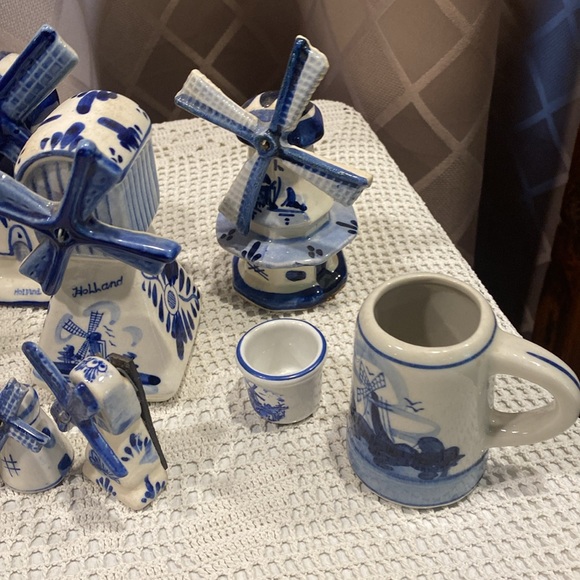 Delft Blue Collection! Windmills, Stein, Shoes, Sewing Machines, Steins, etc - Picture 5 of 13